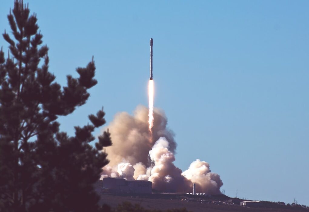 Photo Spacecraft, Engineers