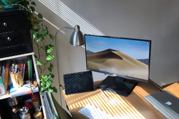 Photo "How to Create a Peaceful and Productive Workspace"