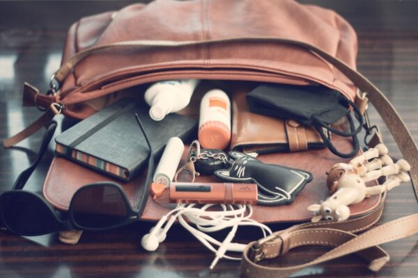 Photo "How to Travel Light: Packing Tips for Stress-Free Trips"